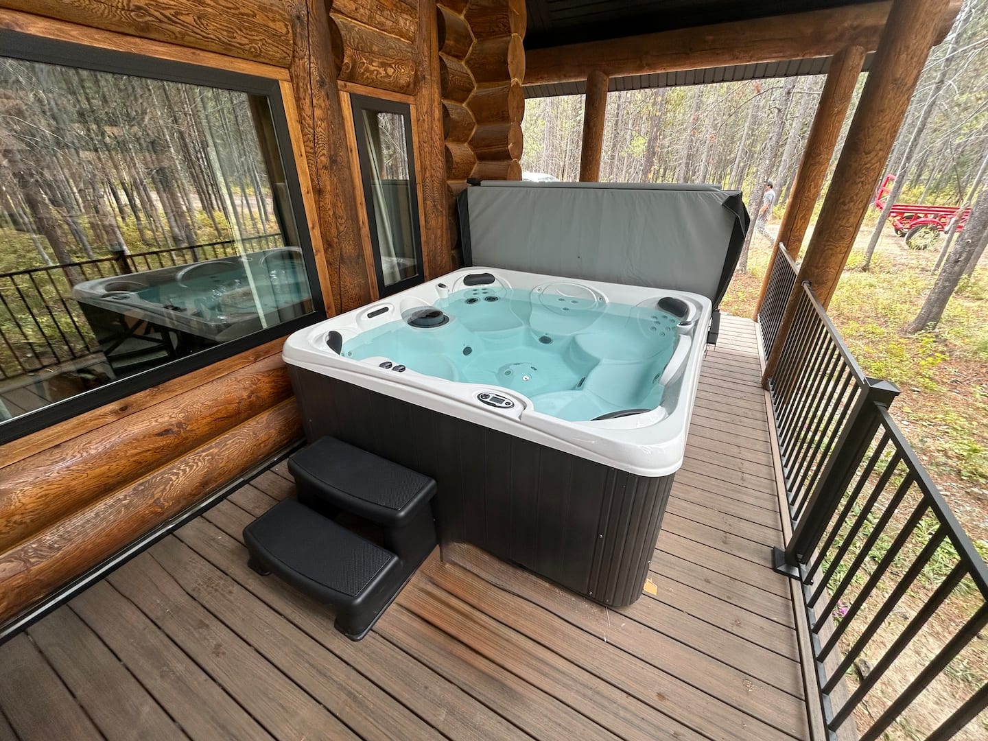 Hot tub on the deck